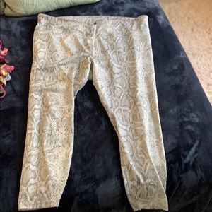 Plus size Nike leggings